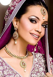Aamina Sheikh model & actress. Photoshoot of model Aamina Sheikh demonstrating Face Modeling.Face Modeling Photo #122888