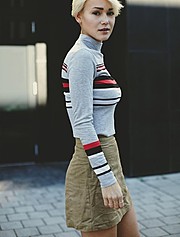 Agnes Fischer model. Photoshoot of model Agnes Fischer demonstrating Face Modeling.Face Modeling Photo #139969