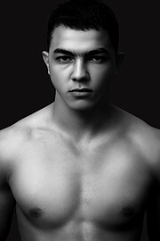 Ahmed Tarek model. Photoshoot of model Ahmed Tarek demonstrating Face Modeling.Face Modeling Photo #240555