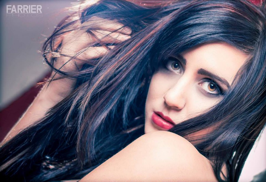 Aija Delrae model. Photoshoot of model Aija Delrae demonstrating Face Modeling.Face Modeling Photo #91830