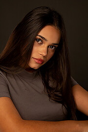 Aimilia Trikalinou model (μοντέλο). Photoshoot of model Aimilia Trikalinou demonstrating Face Modeling.Greek aspiring model based in Greece. I am a very cooperative, polite and reliable person, always consistent and professional in my work. I have