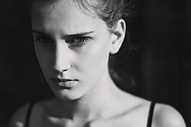 Aleksandra Klima model. Photoshoot of model Aleksandra Klima demonstrating Face Modeling.Face Modeling Photo #93579