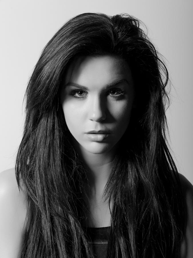 Alexandra Agro model. Photoshoot of model Alexandra Agro demonstrating Face Modeling.Face Modeling Photo #85179