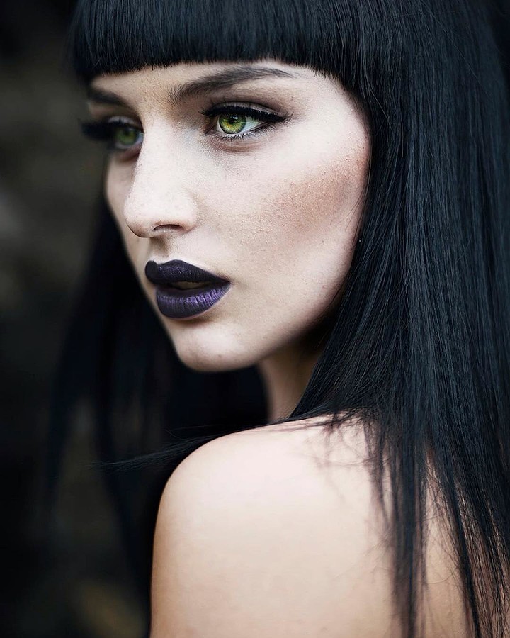 Alice Pagani model &amp; actress. Photoshoot of model Alice Pagani demonstrating Face Modeling.Face Modeling Photo #171846
