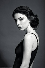 Alina Simota model. Photoshoot of model Alina Simota demonstrating Face Modeling.Face Modeling Photo #94621