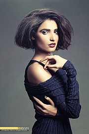 Amna Ilyas model & actress. Photoshoot of model Amna Ilyas demonstrating Face Modeling.Face Modeling Photo #121347