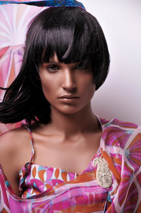 Amna Ilyas model &amp; actress. Photoshoot of model Amna Ilyas demonstrating Face Modeling.Face Modeling Photo #121351