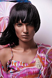 Amna Ilyas model & actress. Photoshoot of model Amna Ilyas demonstrating Face Modeling.Face Modeling Photo #121351