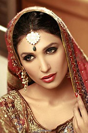Amna Ilyas model & actress. Photoshoot of model Amna Ilyas demonstrating Face Modeling.Face Modeling Photo #121390