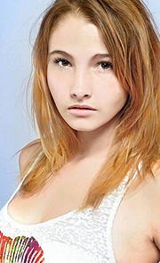 Amy Kemp Rank model. Photoshoot of model Amy Kemp Rank demonstrating Face Modeling.Face Modeling Photo #102580