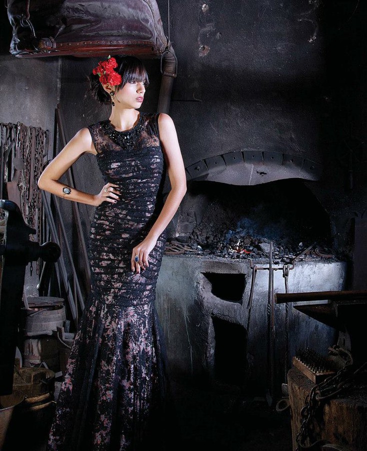 Andrea Serrano fashion stylist. styling by fashion stylist Andrea Serrano.Editorial Styling Photo #46772