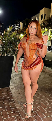 Ania Tibu Μοντέλο