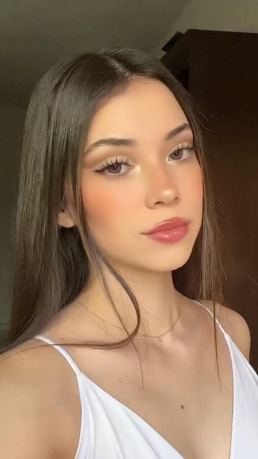 Anna Forte Modèle