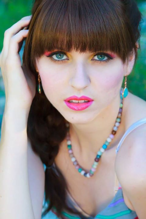 Anna Vega model. Photoshoot of model Anna Vega demonstrating Face Modeling.Face Modeling Photo #102758