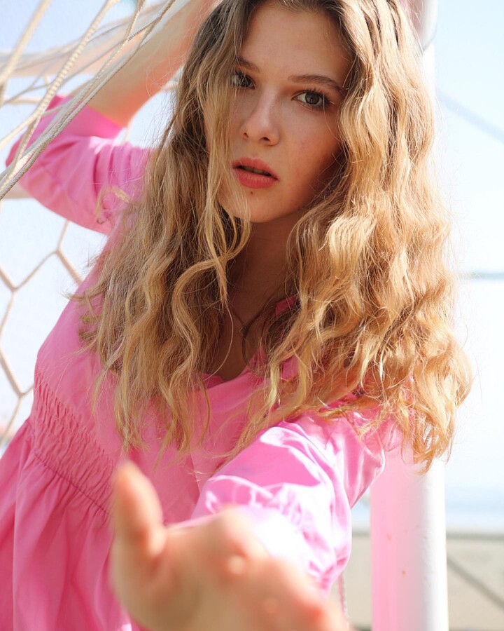 Anna Zubko model (Άννα Ζουμπκό μοντέλο). Photoshoot of model Anna Zubko demonstrating Face Modeling.Face Modeling Photo #236038