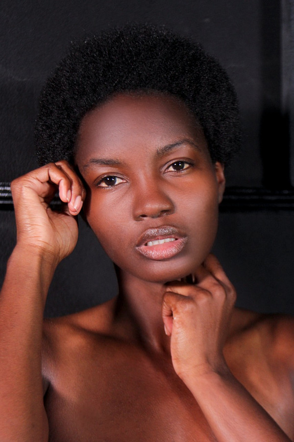 Belynder Nabwire model. Photoshoot of model Belynder Nabwire demonstrating Face Modeling.Face Modeling Photo #217845