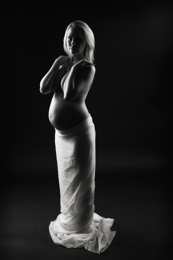 Bragi Kort photographer (lj&#243;smyndari). Work by photographer Bragi Kort demonstrating Maternity Photography.Maternity Photography Photo #95200