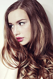 Bree Fry model. Photoshoot of model Bree Fry demonstrating Face Modeling.Face Modeling Photo #85488