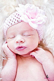 Cam Ta photographer. Work by photographer Cam Ta demonstrating Baby Photography.Baby Photography Photo #118233