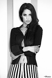 Carmen Vantini model (modella). Photoshoot of model Carmen Vantini demonstrating Face Modeling.Face Modeling Photo #144856