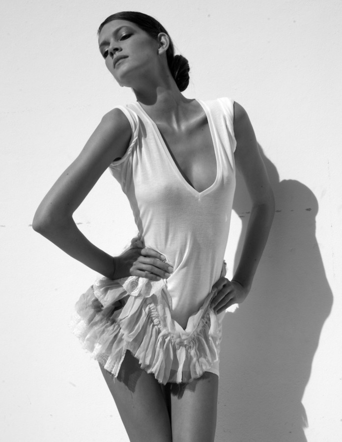 Carrie Amstutz model. Photoshoot of model Carrie Amstutz demonstrating Fashion Modeling.Fashion Modeling Photo #109591