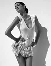 Carrie Amstutz model. Photoshoot of model Carrie Amstutz demonstrating Fashion Modeling.Fashion Modeling Photo #109593