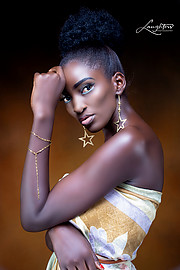 Catherine Atieno is a Kenyan model based in Mombasa.She has modeled for yahAya brand in Mombasa ( jewelry photoshoot) in 2020. Catherine hol