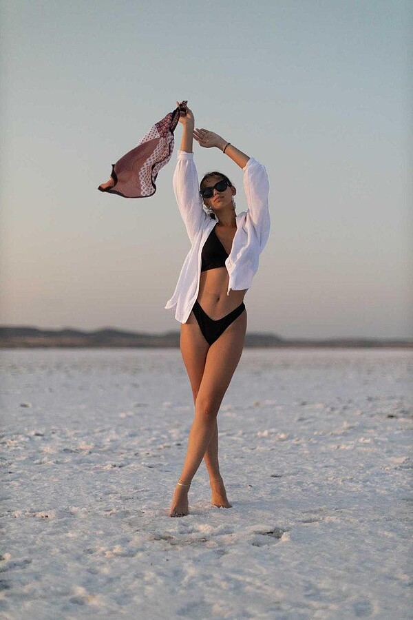 Christina Kotsina model (μοντέλο). Photoshoot of model Christina Kotsina demonstrating Body Modeling.Body Modeling Photo #237412