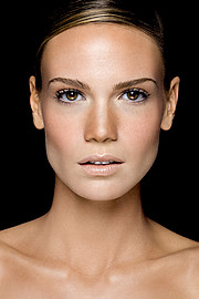 Courtney O'Connor model. Photoshoot of model Courtney O Connor demonstrating Face Modeling.Face Modeling Photo #165752