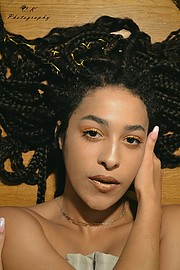 Demelza Okotzi model (μοντέλο). Photoshoot of model Demelza Okotzi demonstrating Face Modeling.Face Modeling Photo #204340