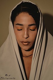 Demelza Okotzi model (μοντέλο). Photoshoot of model Demelza Okotzi demonstrating Face Modeling.Face Modeling Photo #204339
