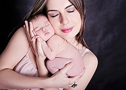 Denis Fueco photographer (fotograf). Work by photographer Denis Fueco demonstrating Baby Photography.Baby Photography Photo #60681