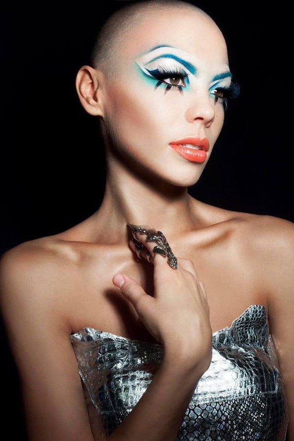 Dorka Banki model. Dorka Banki demonstrating Face Modeling, in a photoshoot by Bernadett Marki.photographer bernadett markiEyelash ExtensionsFace Modeling Photo #111816