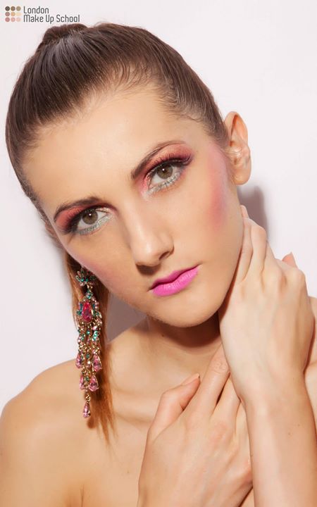 Edyta Wilim model. Photoshoot of model Edyta Wilim demonstrating Face Modeling.Face Modeling Photo #71419