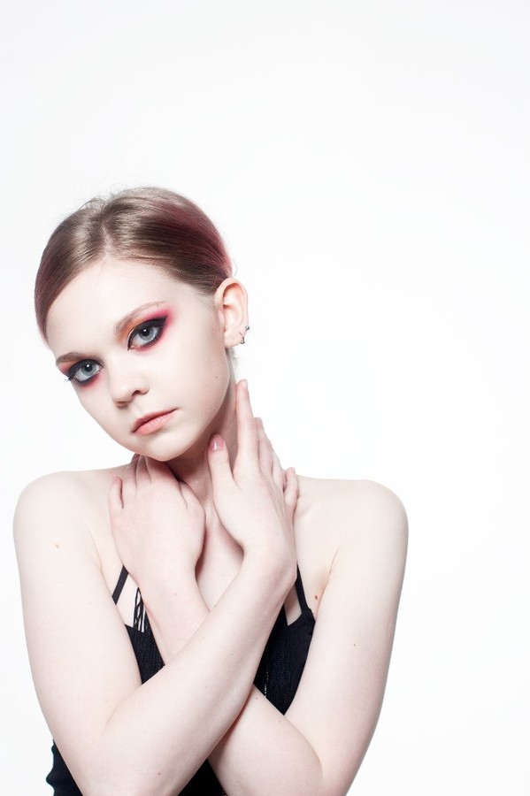 Ekaterina Ilyina model (модель). Photoshoot of model Ekaterina Ilyina demonstrating Face Modeling.LookbookFace Modeling Photo #188161
