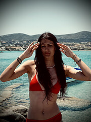 Eleni Vaitsi Μοντέλο