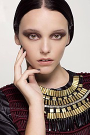 Ellie Knight model. Photoshoot of model Ellie Knight demonstrating Face Modeling.Face Modeling Photo #84839