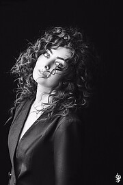Elnaz Khosrofar model. Modeling work by model Elnaz Khosrofar. Photo #236687