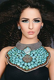 Emma Singh model. Photoshoot of model Emma Singh demonstrating Face Modeling.Face Modeling Photo #55213