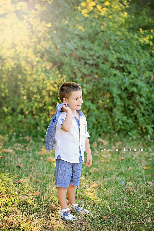 Endrit Bardhi photographer (fotograf). Work by photographer Endrit Bardhi demonstrating Children Photography.Children Photography Photo #127361