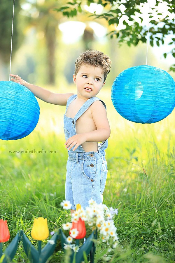 Endrit Bardhi photographer (fotograf). Work by photographer Endrit Bardhi demonstrating Children Photography.Children Photography Photo #127368