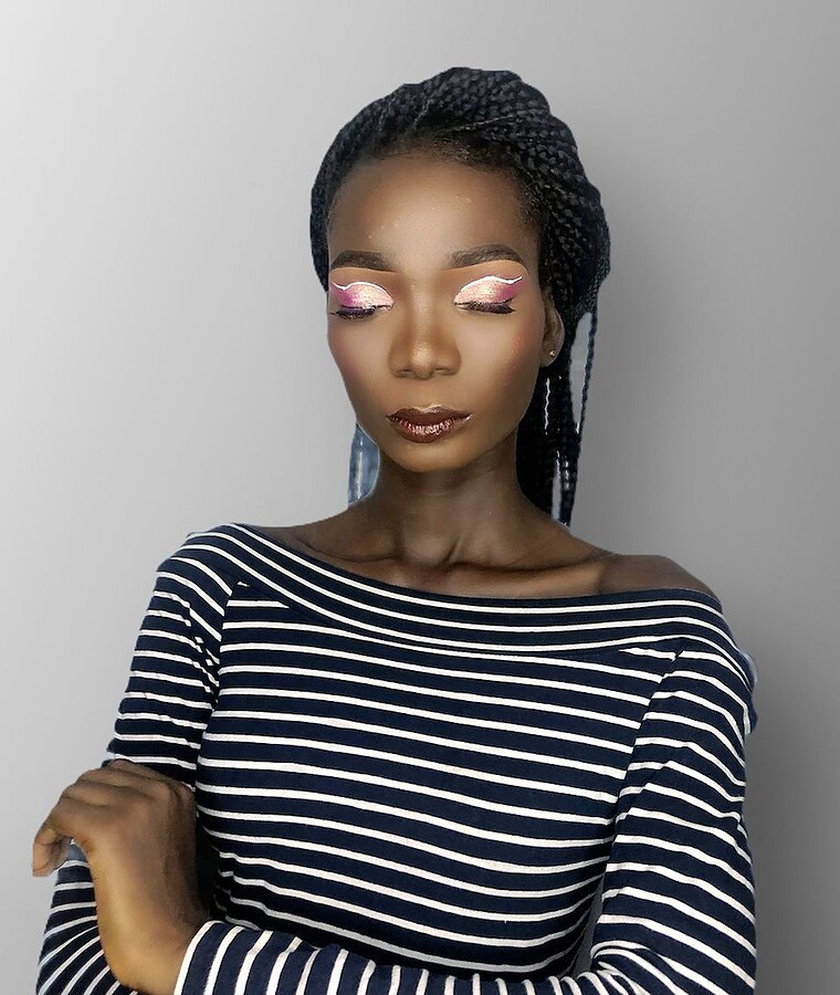 Eniitan Oluwadamilola Adeyemi model. Photoshoot of model Eniitan Oluwadamilola Adeyemi demonstrating Face Modeling.Face Modeling Photo #240259