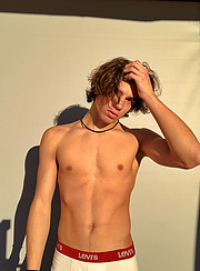 Eric Welter model (modello). Photoshoot of model Eric Welter demonstrating Body Modeling.Body Modeling Photo #229867
