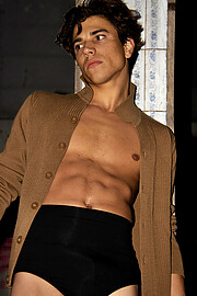 Eric Welter model (modello). Photoshoot of model Eric Welter demonstrating Body Modeling.Body Modeling Photo #246146
