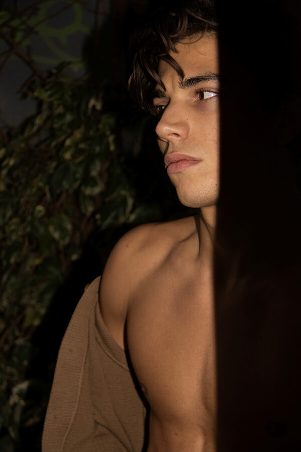 Eric Welter model (modello). Photoshoot of model Eric Welter demonstrating Face Modeling.Face Modeling Photo #246149