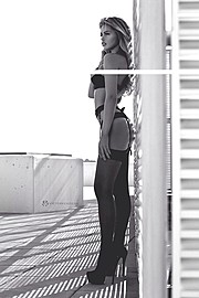 Erica Chloe model. Erica Chloe demonstrating Body Modeling, in a photoshoot by Victor Kenzo.photographer Victor kenzoBody Modeling Photo #109712