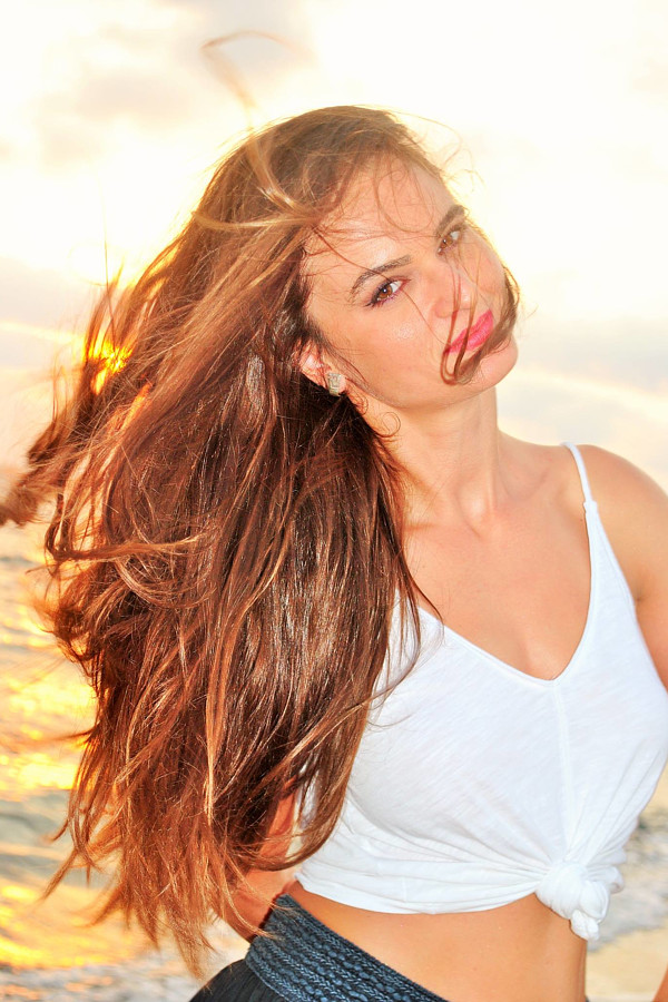 Evangelia Pavli model. Photoshoot of model Evangelia Pavli demonstrating Face Modeling.Face Modeling Photo #202940