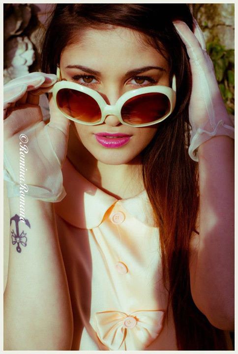 Francesca Sheryl De Luca model (modella). Photoshoot of model Francesca Sheryl De Luca demonstrating Face Modeling.Face Modeling Photo #120456