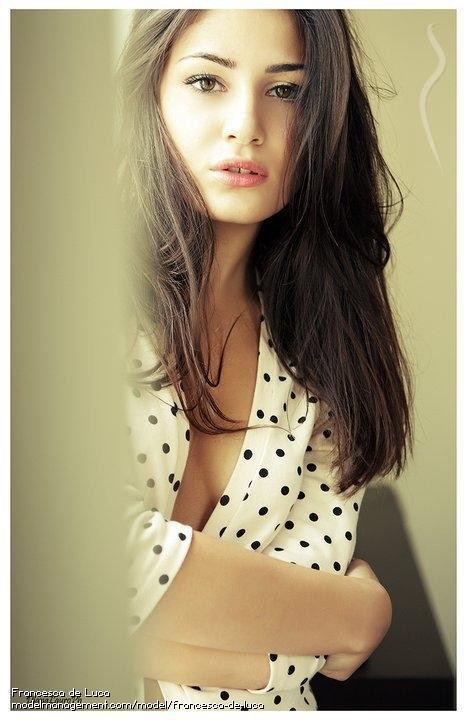 Francesca Sheryl De Luca model (modella). Photoshoot of model Francesca Sheryl De Luca demonstrating Face Modeling.Face Modeling Photo #120467