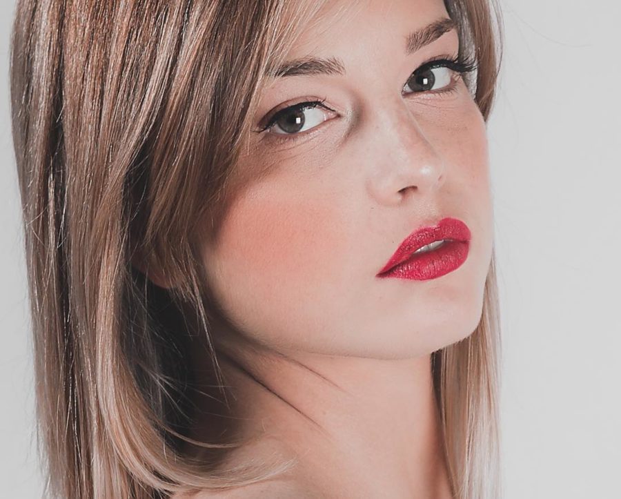 Giorgia Coccia model (modella). Photoshoot of model Giorgia Coccia demonstrating Face Modeling.Face Modeling Photo #190922